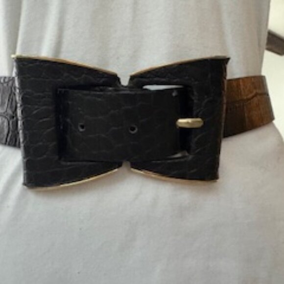 Leather Bow Belt - Picture 1 of 3
